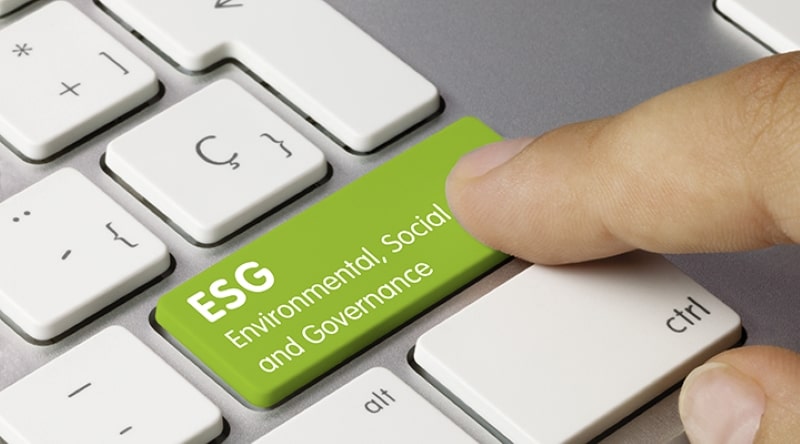 Imagem de uma tecla verde de computador com as letras ESG