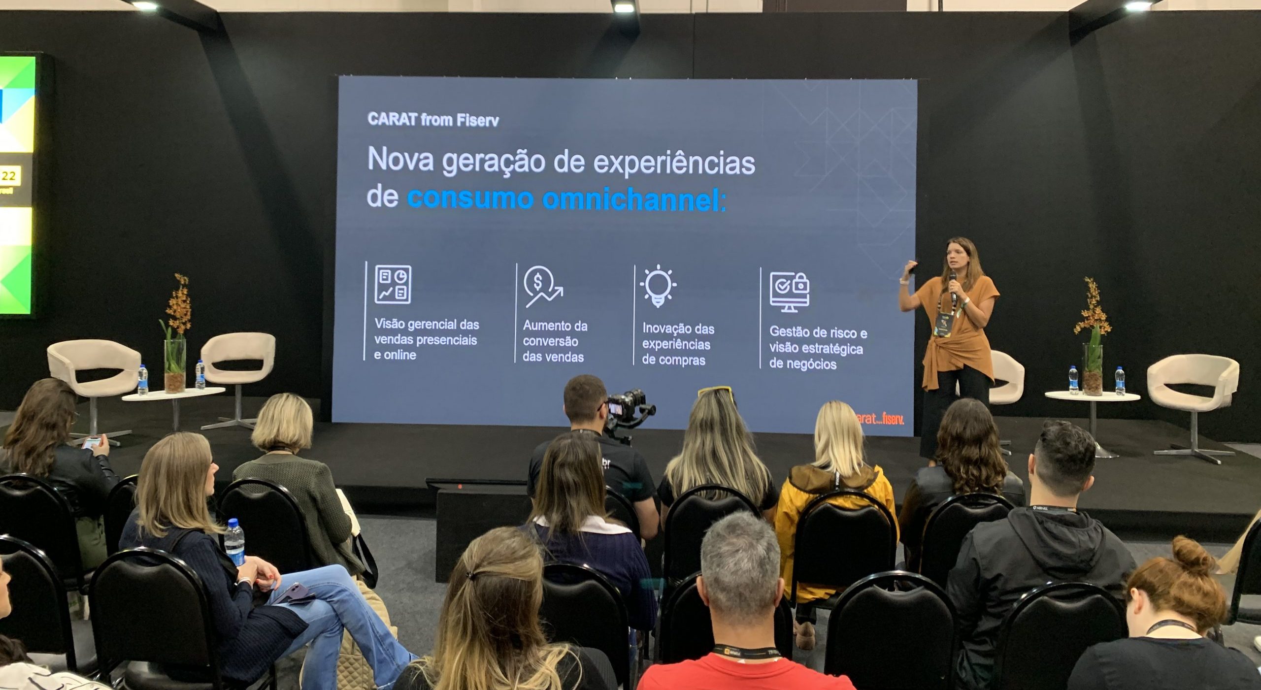 Giuliana Cestaro da Fiserv no Fórum E-Commerce Brasil 2022